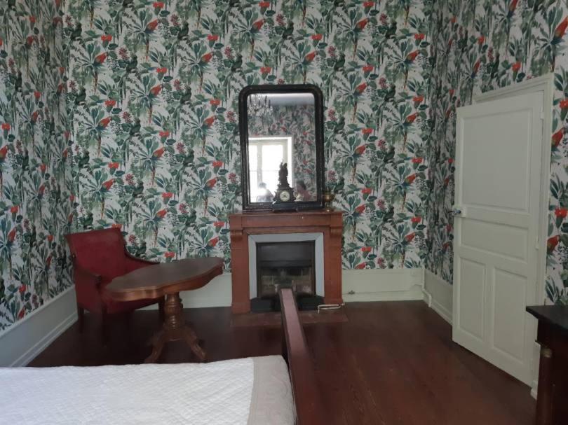 La Maison Des Peres Charolles Buitenkant foto