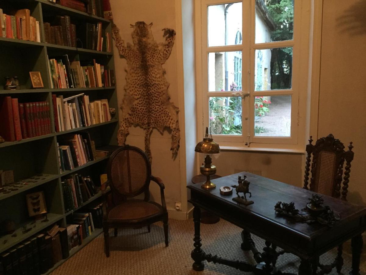 La Maison Des Peres Charolles Buitenkant foto